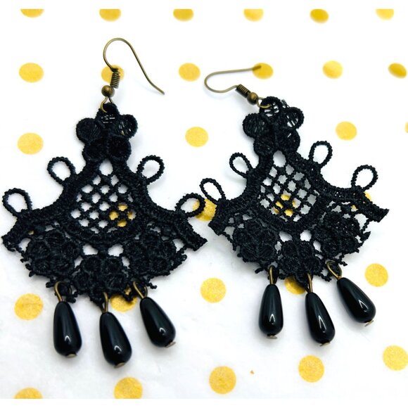 Vintage Black Crochet Lace Dangle Earrings With Teardrop Beads - Picture 2 of 2